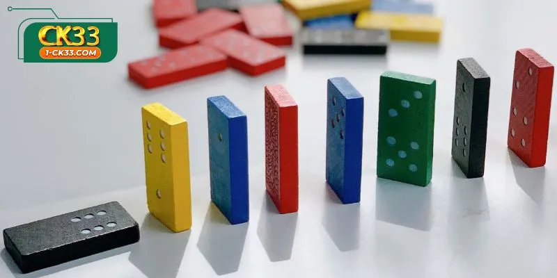 Global Standards and Fairness in CK33 Domino Go
